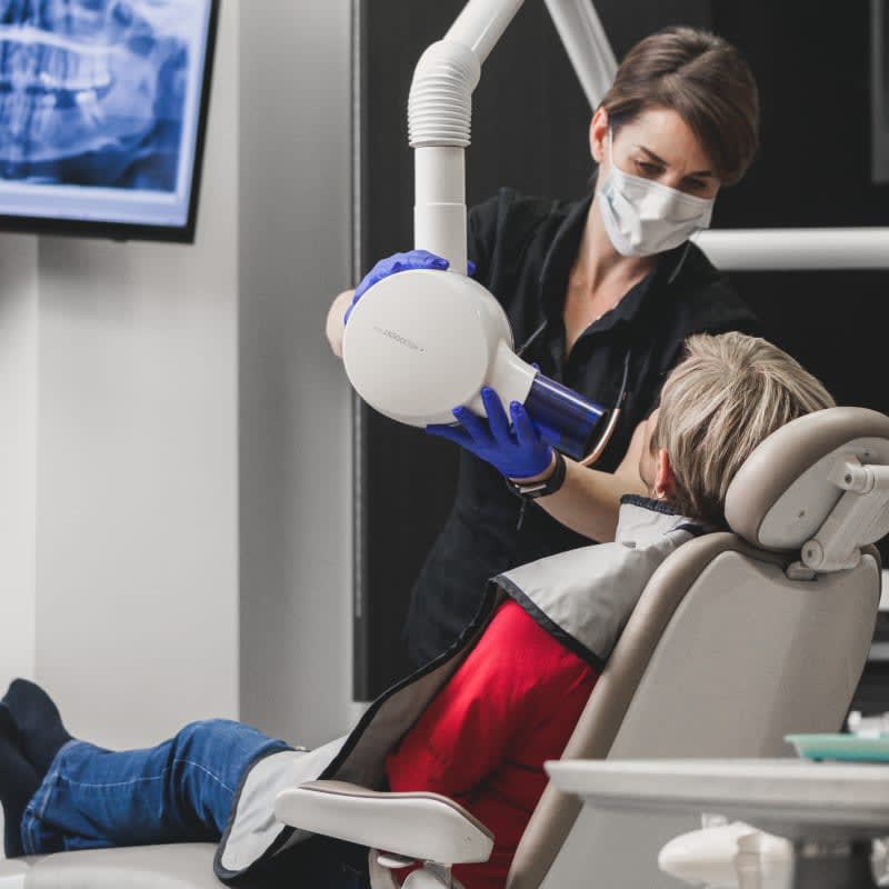 Technologie dentaire, Dentiste à Orléans